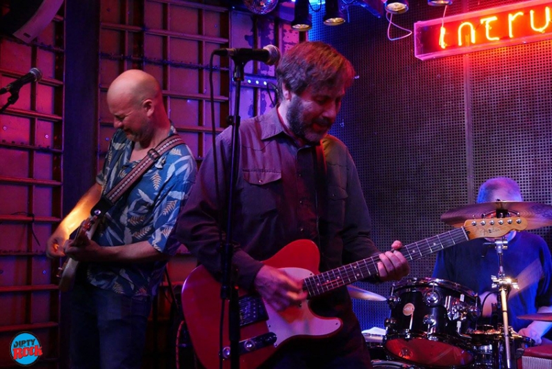 Peter Bruntnell presenta su nuevo disco Nos Da Comrade en Madrid.7