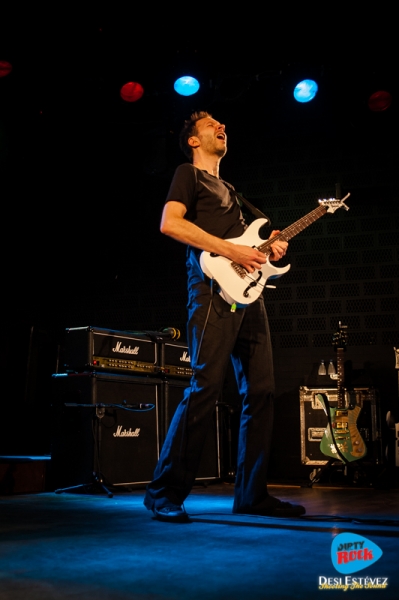 Paul Gilbert en concierto Madrid 2016.4