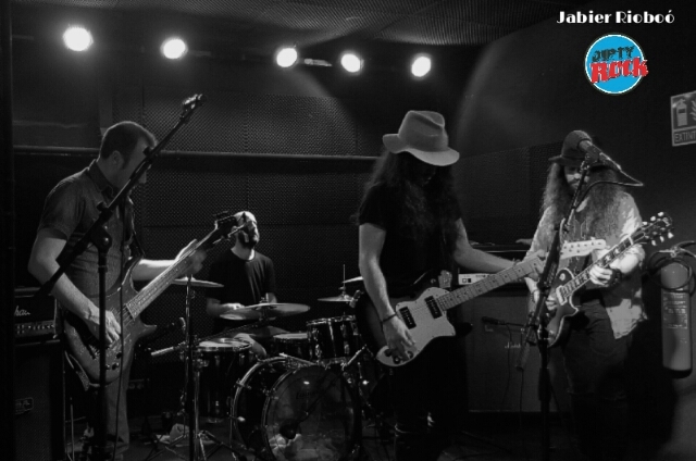 The Electric Alley Sala La Choza 03-12-06.05.18 The Electric Alley Sala La Choza 03-12-06.05.18