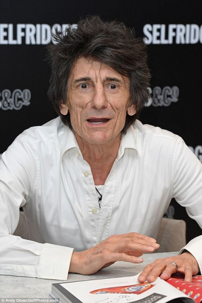 Primera aparición pública de Ronnie Wood Artist nuevo libro 2017