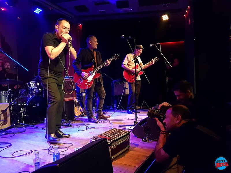 The 44 Dealers celebraron su décimo aniversario con Blues The 44 Dealers celebraron su décimo aniversario con Blues