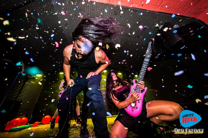 El Antikaraoke reconquista la eternidad en la sala Sidecar de Barcelona