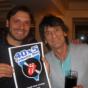 40x5 Tributo Bar con Ronnie Wood