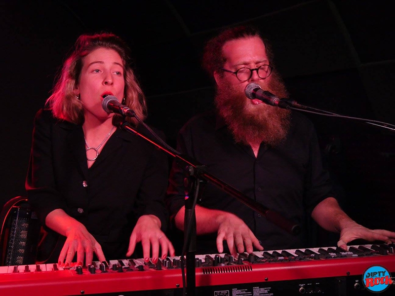 Ben Caplan derrocha simpatía en el Costello Club.8