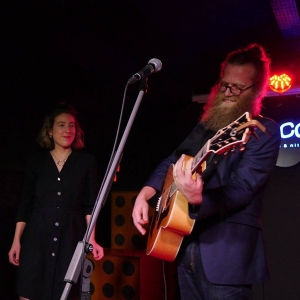 Ben Caplan derrocha simpatía en el Costello Club.1