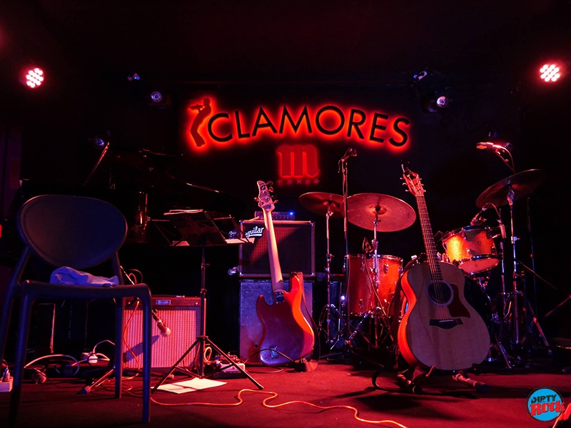 Random Thinking Right here and now Sala Clamores Madrid. Random Thinking Right here and now Sala Clamores Madrid.