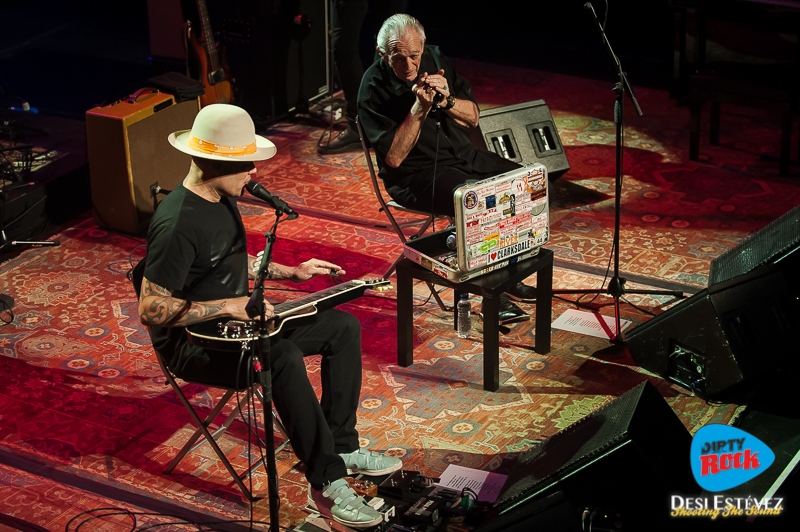 Ben Harper y Charlie Musselwhite en Barcelona 2018 Sala Barts.7