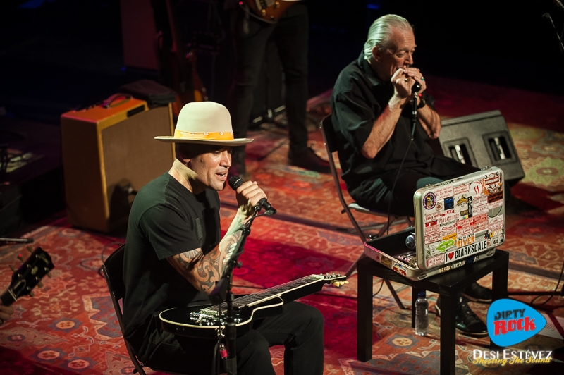 Ben Harper y Charlie Musselwhite en Barcelona 2018 Sala Barts.8