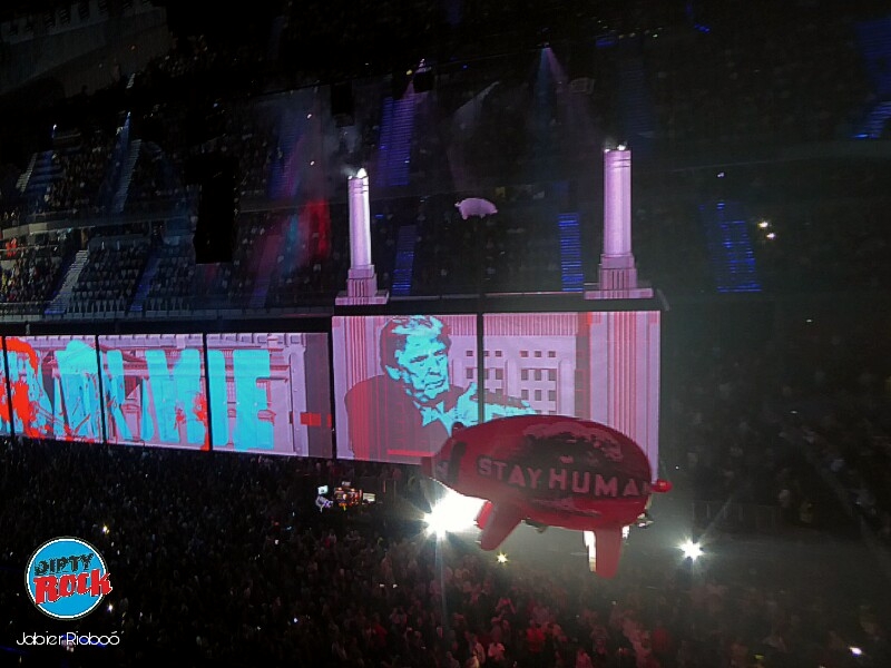 05-26-12.24.09Roger Waters Us + Them Madrid Wizink Center 2018 dirty rock magazine 05-26-12.24.09Roger Waters Us + Them Madrid Wizink Center 2018 dirty rock magazine