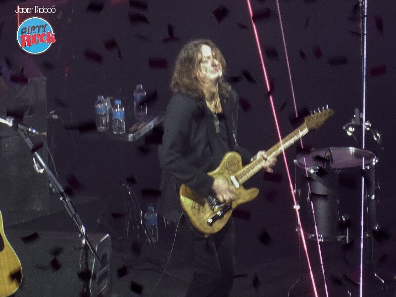 05-26-12.45.08Roger Waters Us + Them Madrid Wizink Center 2018 dirty rock magazine 05-26-12.45.08Roger Waters Us + Them Madrid Wizink Center 2018 dirty rock magazine