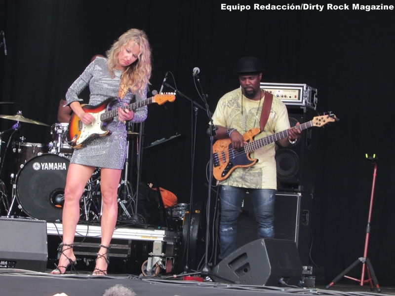 BBK MUSIC LEGENDS ANA POPOVIC IIX