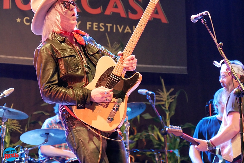 Steve Earle & The Dukes Huercasa.6