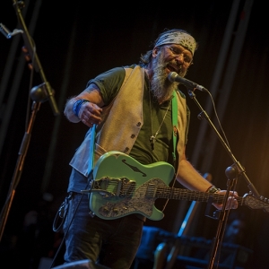 Steve Earle & The Dukes Huercasa.