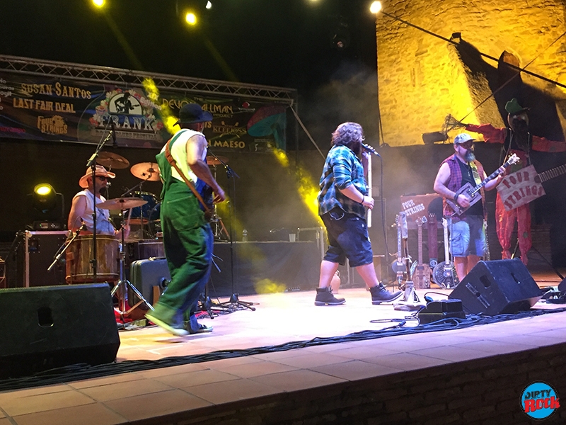 Four Strings FRANK Rock&Blues Festival Torreperojil. Four Strings FRANK Rock&Blues Festival Torreperojil.
