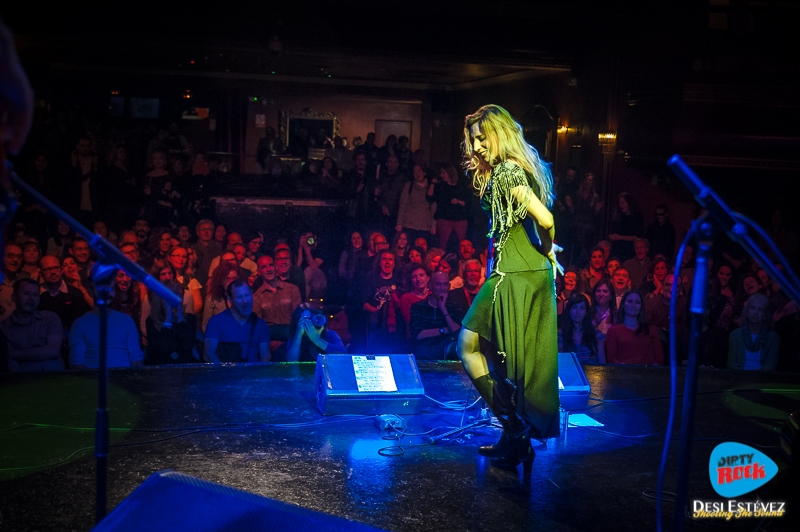 Tori Sparks graba en directo en Barcelona Wait No More junto a Calamento- The Live Album 2018