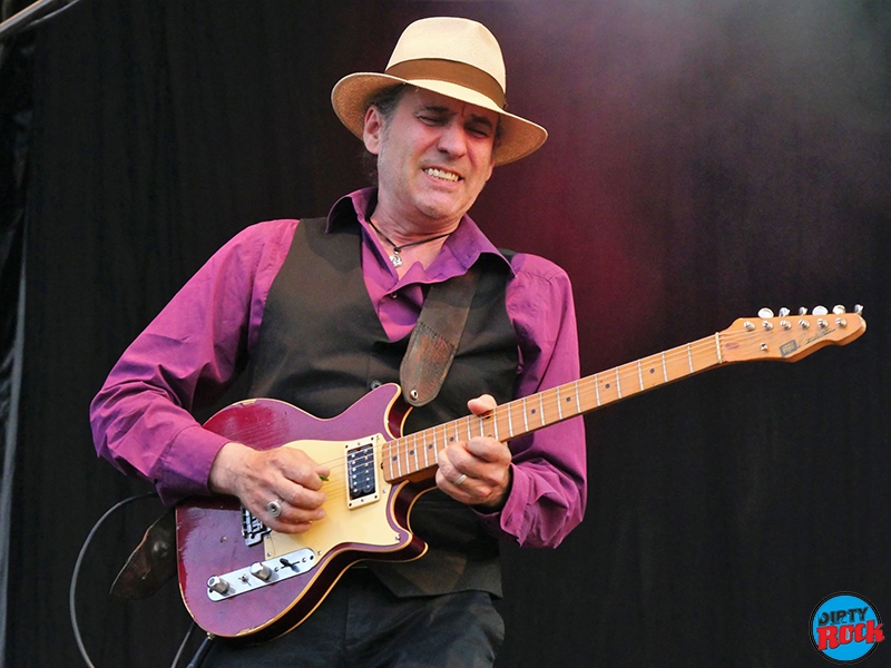 Shanna Waterstown Moratalaz Blues. Shanna Waterstown Moratalaz Blues.