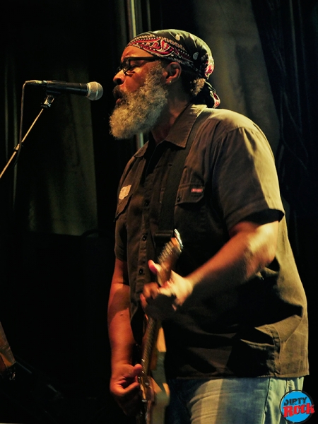 Alvin Youngblood Hart Motatalaz.36