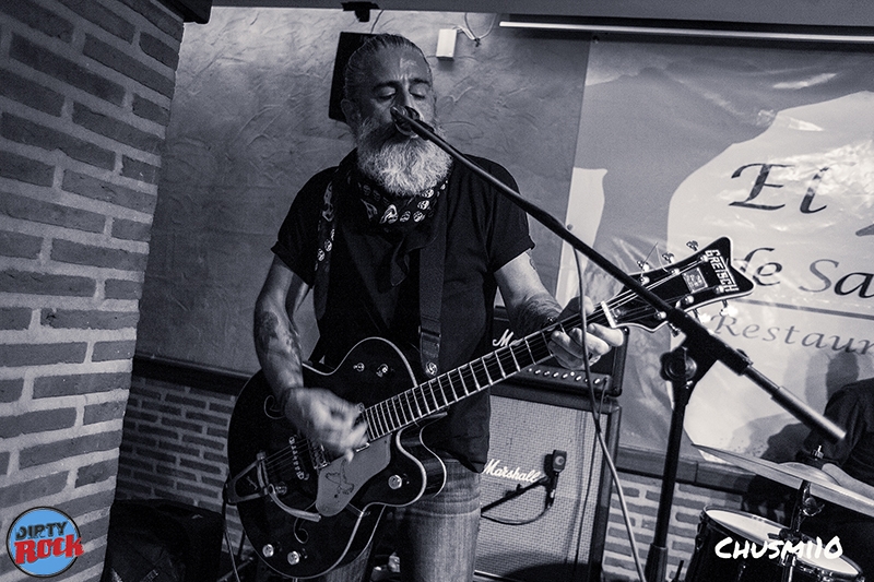 Dirt River Radio Just for Kicks.6