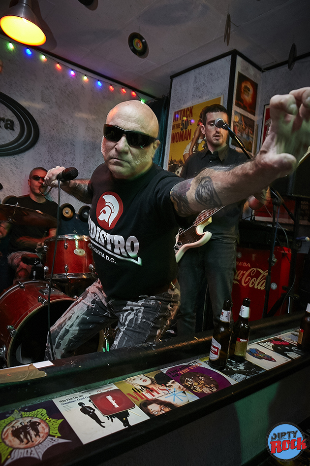 Decibelios Insurgents 2019. Decibelios Insurgents 2019.
