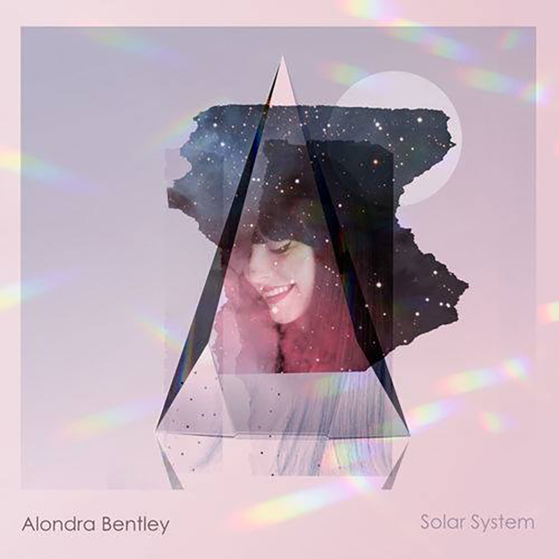 Alondra Bentley presentó Solar System. Alondra Bentley presentó Solar System.