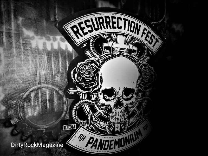 _resu19dirtyrockmagazine_103108 _resu19dirtyrockmagazine_103108