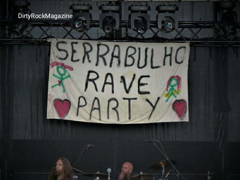 serrabulhoraveparty_resu19dirtyrockmagazine105428 serrabulhoraveparty_resu19dirtyrockmagazine105428