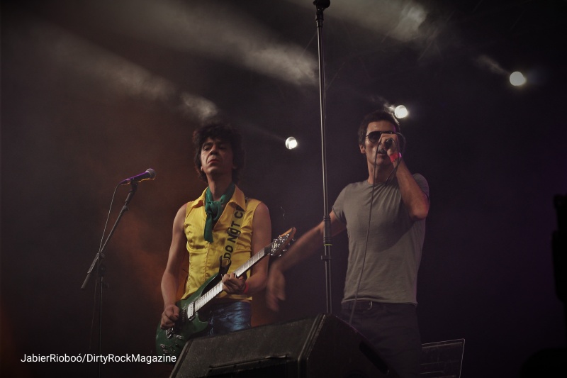 Monkeyfacesgcdirtyrockjrioboó_122508 Monkeyfacesgcdirtyrockjrioboó_122508