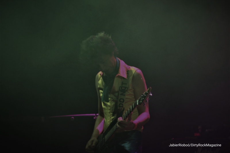 Monkeyfacesgcdirtyrockjrioboó_215438 Monkeyfacesgcdirtyrockjrioboó_215438