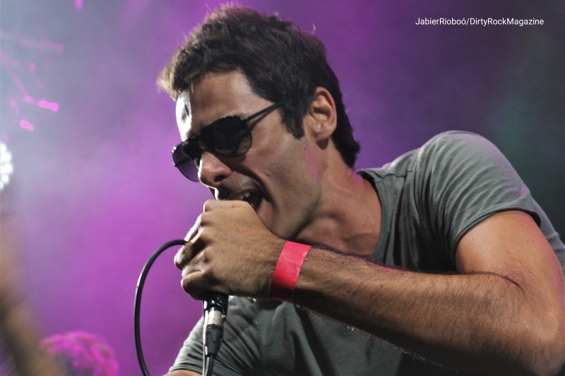 Monkeyfacesgcdirtyrockjrioboó_215539 Monkeyfacesgcdirtyrockjrioboó_215539