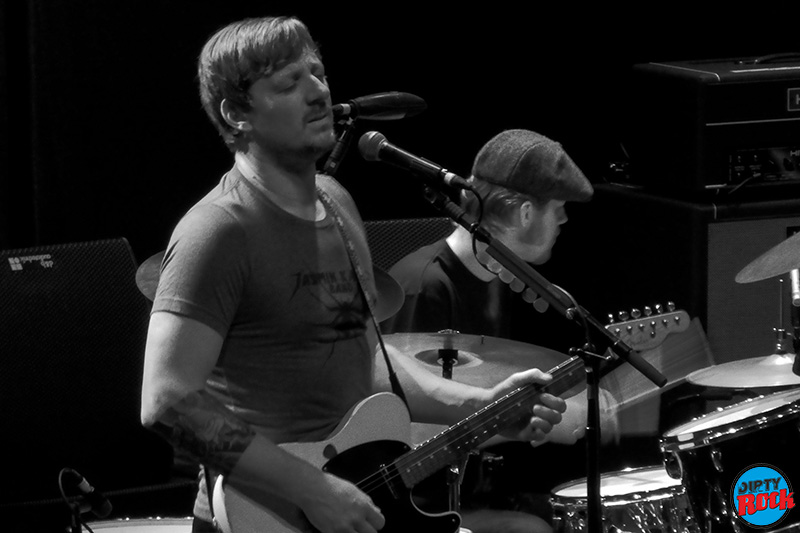 Sturgill Simpson vaticinó el fin del mundo en Make Art not Friends