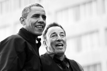Barack-Obama-y-Bruce-Springsteen-en-un-podcast-en-Spotify