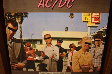 ACDC Dirty Deeds Done Dirt Cheap disco