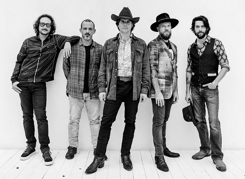 Lukas Nelson & Promise of the Real anuncian nuevo disco, A Few Stars Apart
