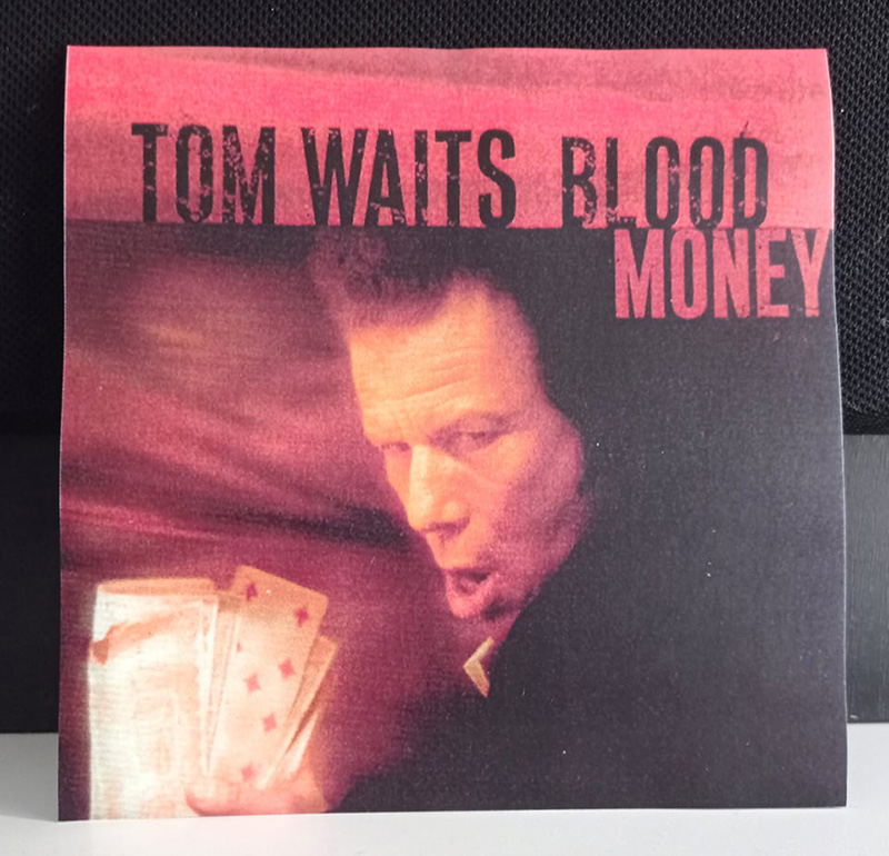 Tom Waits tal día como hoy publicó Blood Money