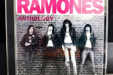 Ramones publicaron Anthology tal día como hoy