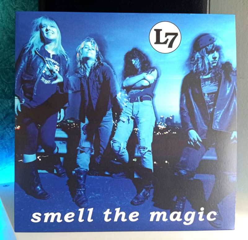 L7 Smell the Magic disco