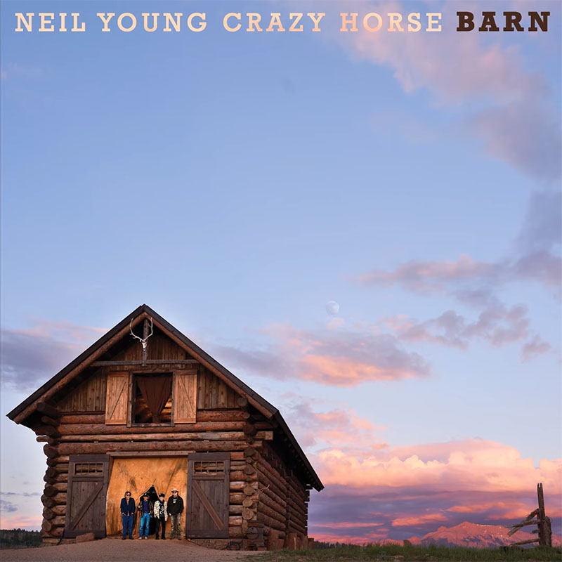 Neil Young and Crazy Horse vuelven con Barn