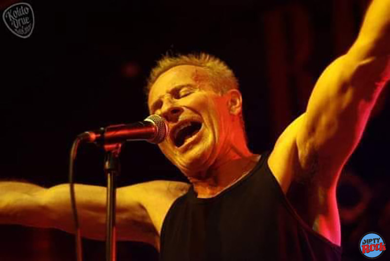 Phil Mogg cantante de UFO sufre un ataque al corazón