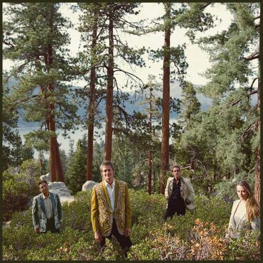 The Morning Yells presentan nuevo disco, "Moonlight Mountain Bungalow"