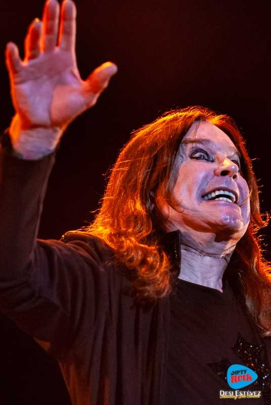 Ozzy Osbourne anuncia la retirada de los escenarios retired