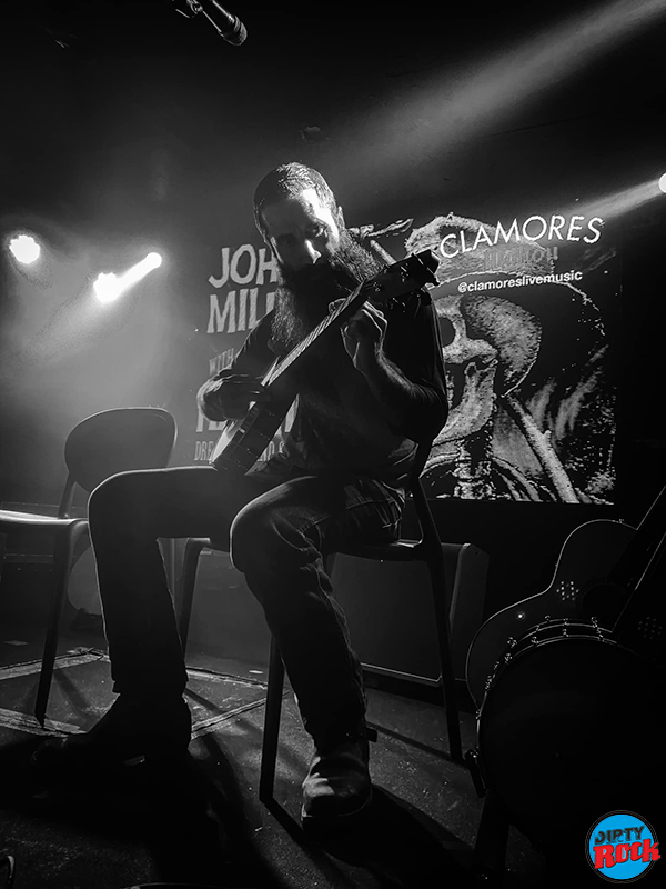 John R. Miller, JP Harris y Chloe Edmonstone Clamores 2023