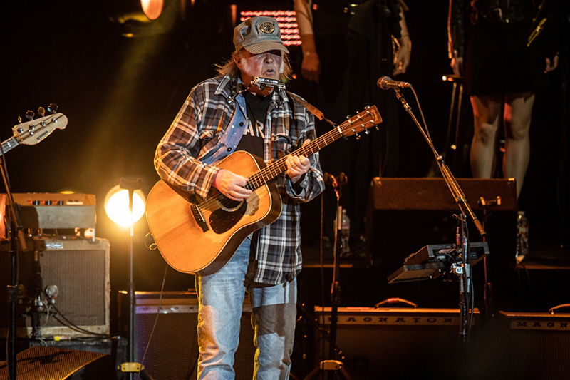 Neil Young comienza su primera gira en 4 años