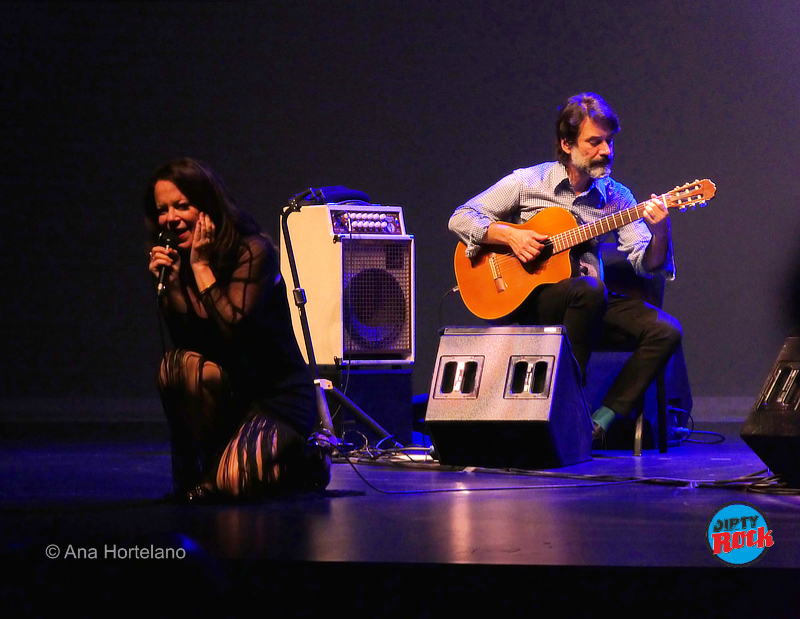 Bebel Gilberto y Guilherme Montero en Teatros del Canal