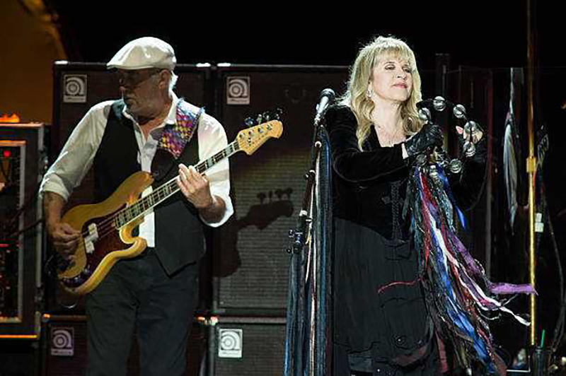 Fleetwood Mac Rumours Live disco