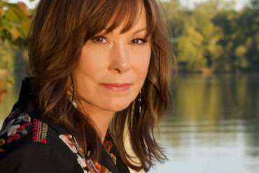 Suzy Bogguss anuncia nuevo disco, Praying for Sunshine