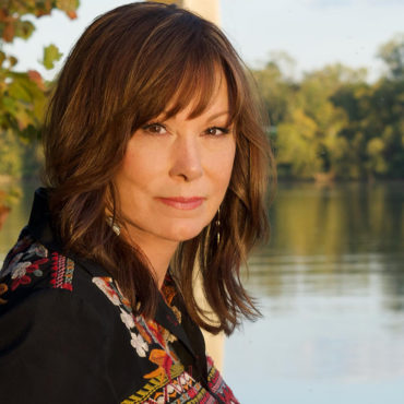 Suzy Bogguss anuncia nuevo disco, Praying for Sunshine