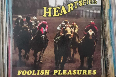 Heartsfield y Foolish Pleasures” (1975) review disco