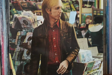 Tom Petty Hard Promises review disco.