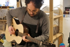 Nacho-Urdiain.Moses-Rubin.Luthier.Tetúan.05